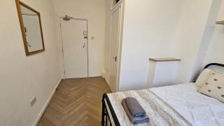 Bros Inn Hotel - Londra - 6
