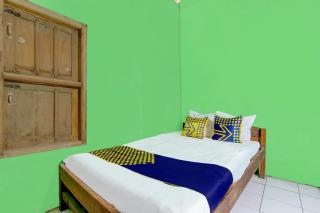 SPOT ON 93324 Hadi Homestay Syariah - Sleman - 5