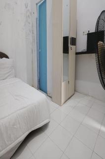 SPOT ON 93375 Elang Homestay - Parit - 6