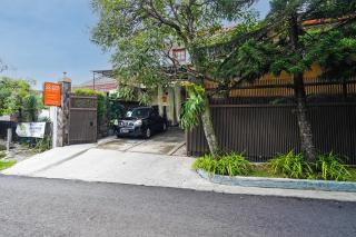 OYO 93358 Sukamulya Homestay - 8