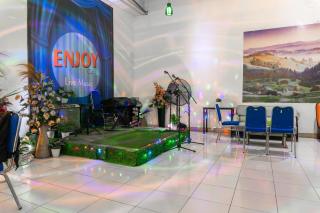 OYO 93388 Enjoy Homestay & Cafe - Sungguminasa - 7