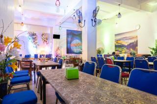 OYO 93388 Enjoy Homestay & Cafe - Sungguminasa - 9
