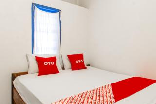 OYO 93359 Kawi Homestay - Praya - 6