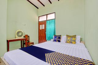 SPOT ON 93182 Hotel Jaya Kusuma - 0