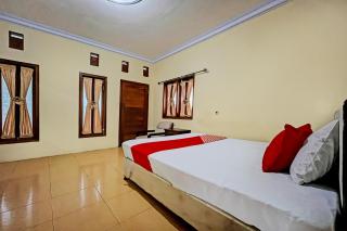 OYO 93422 Villa Tirto - Mojokerto - 6