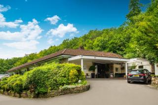 The Bridge House Hotel - Reigate - 1