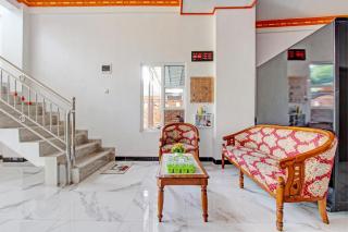 OYO 93453 Muula Homestay Syariah - Pati - 8