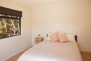 Tree House - Medlands - 1