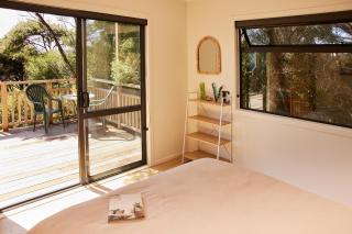 Tree House - Medlands - 2