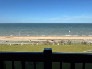 Studio en bord de mer avec balcon et vue imprenable, accès direct plage - FR-1-487-317 - Cabourg - 6