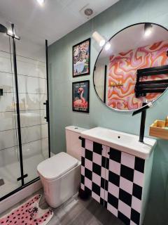 Groovy Feelin' Studio - 1