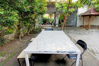 OYO Life 93257 Kos Anugerah - Mataram - 8