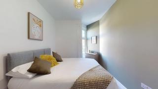 Riya Apartments - 3 Bedroom, 5 beds, 1 Bathroom, Fast Wifi, Sky Sports, Free Parking, 20 PERCENT OFF LONG STAY -See our site for assurance - South Shields - 0