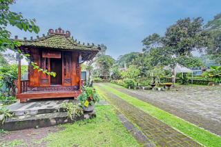 OYO 93595 Puri Adem 86 Syariah BunkbedNearMerapi Golf Club - Yogyakarta - 0
