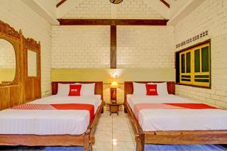 OYO Homes 93598 Omah Baturan Syariah - Solo - 1