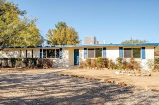 l NEW l 5BR 3BTH Large and Modern Home l Central LOC l 1 ACRE lot - Sierra Vista - 1