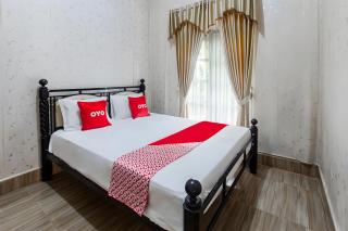 OYO 93618 Homestay Bonjeruk Near Restoran Pawon 21 Bonjeruk - Narmada - 1