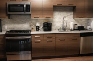VIP 2BR,pool&gym,parking,all new - Glendale - 5