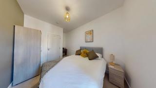 Riya Apartments - 3 Bedroom, 5 beds, 1 Bathroom, Fast Wifi, Sky Sports, Free Parking, 20 PERCENT OFF LONG STAY -See our site for assurance - South Shields - 7