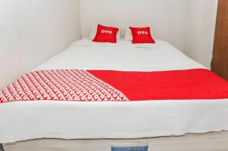 OYO 93585 Apartemen Cibubur Village By Raja Property - 8