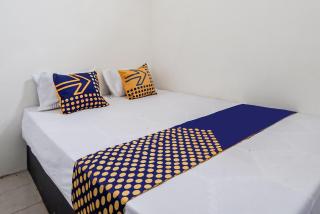 OYO Life 93680 Kost Losawi Syariah - 9