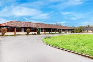 OYO The Rivenhall Hotel in Witham, Chelmsford - Witham - 6