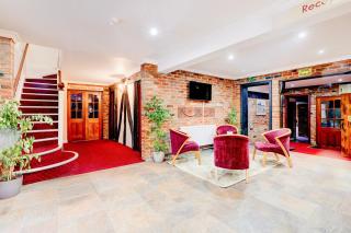 OYO The Rivenhall Hotel in Witham, Chelmsford - Witham - 3