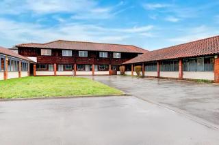 OYO The Rivenhall Hotel in Witham, Chelmsford - Witham - 7