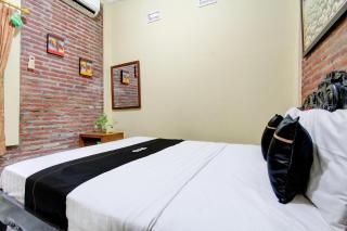 Capital O 93716 Family Guesthouse Syariah - Kalasan - 8