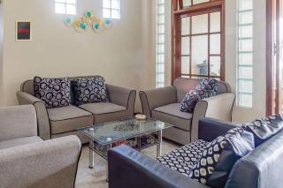SPOT ON 93755 Siwalanpanji Homestay Syariah - Sidoarjo - 1