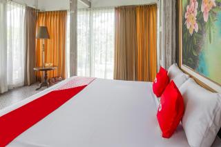 OYO 93748 Tungku Klui Hotel - Mangsit - 1