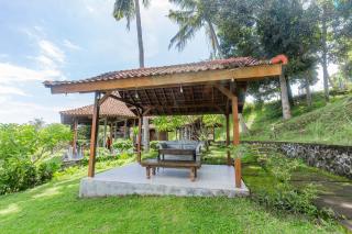 OYO 93748 Tungku Klui Hotel - Mangsit - 8