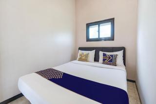 SPOT ON 93874 3n Homestay Syariah - Sidoarjo - 8