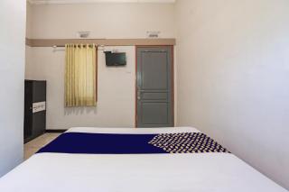 SPOT ON 93874 3n Homestay Syariah - Sidoarjo - 3