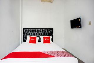 Spot ON 93947 Bahagia Guest House - Medan - 4