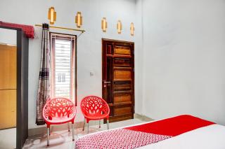 Spot ON 93947 Bahagia Guest House - Medan - 1