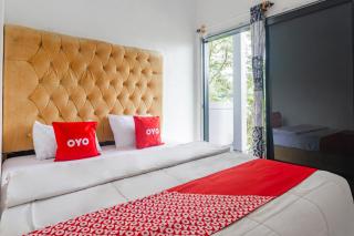 OYO 94049 Pondok Accilia - Megamendung - 0
