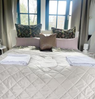 Charmante Wohnung im Hinterhof - 0