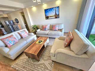 executive living two bedroom apartment with fully equipped gym, heated swimming pool, children playground, private parking space children play area and amazing scenic views - Nairobi - 4