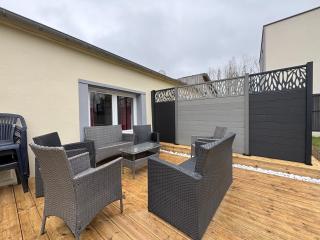 Rivage Maison spacieuse 10 p 5 chambres 2 sdb 2 WC tout confort avec jardin, belle terrasse aménagée, parking privatif, à 3km d'Omaha Beach et Port en Bessin - 8