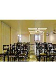 Hotel Log Inn Plaza near EON IT PARK Rooms Banquet Restaurant & Bar - Pune - 1