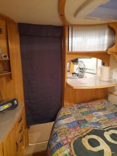 Cosy caravan off the street - - 4