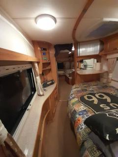 Cosy caravan off the street - - 3