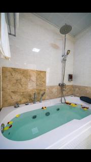 Ha Long Park Hotel - Ha Long - 8