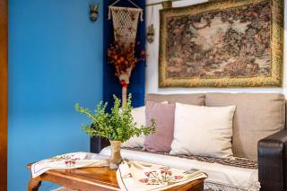 Petalidi Sunny Home One - Charming Garden Nest - 7