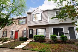 Comfort and style in this two bedroom townhouse - 2
