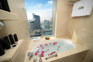 JW Marriott Marina By Luxe Living Collection - Wane By Somiya Infinity Pool - 4