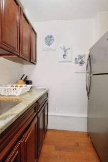Four Bedroom Prime Furnished Rental - New York - 4