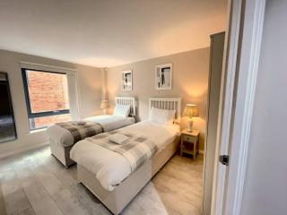 The Urban Retreat sleeping 6 guests with Parking & Balcony - Liverpool - 0