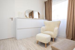 ALURE RESIDENCES 13 & 24h self check-in, fireplace,private parking in front of the apartment building included, new building, green area with meadows and forests - 5